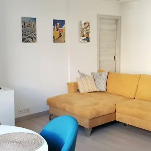 Comfortable And Cozy One Bedroom Flat In Apartamento